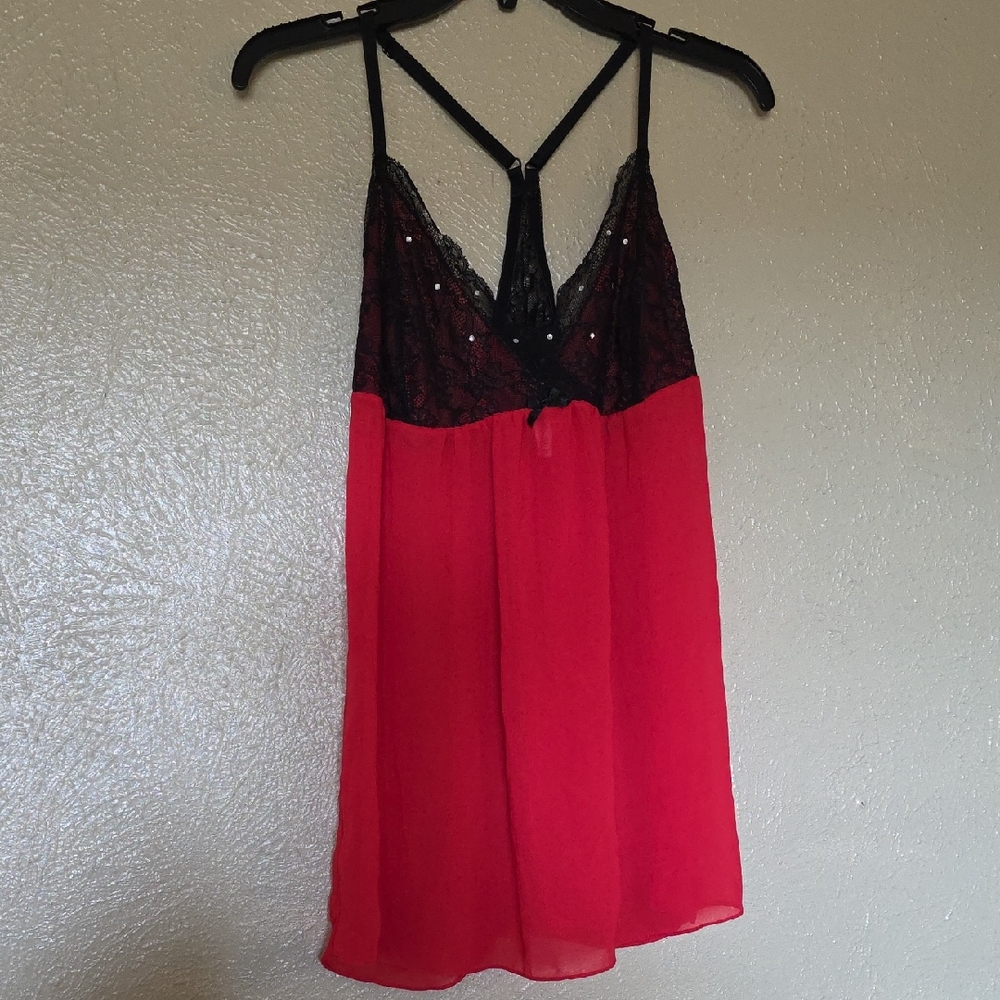 Gilligan & O'Malley Red and Black Chemise Size Large Lace Lightweight